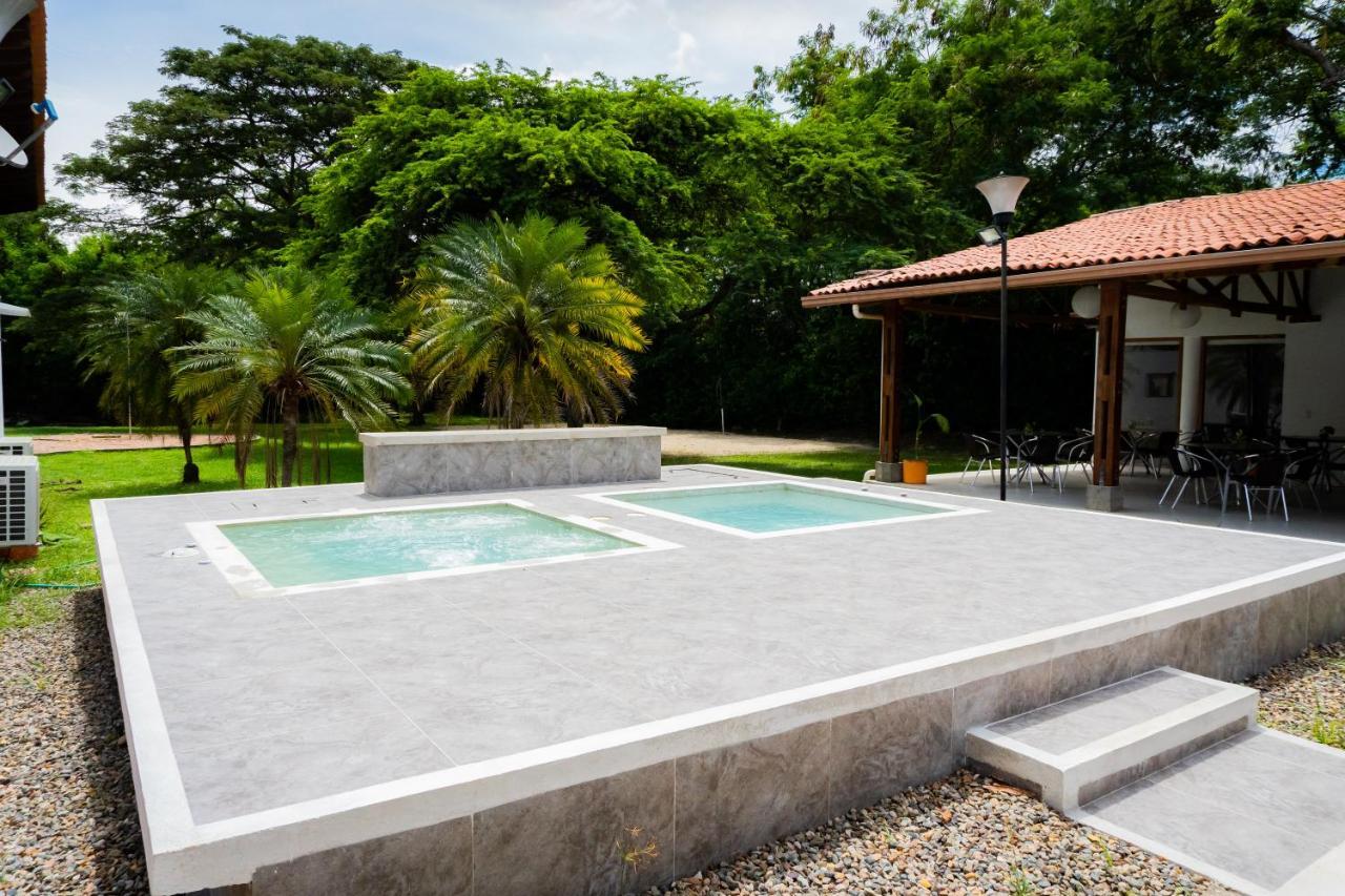 Hotel Penon Suites Girardot Extérieur photo