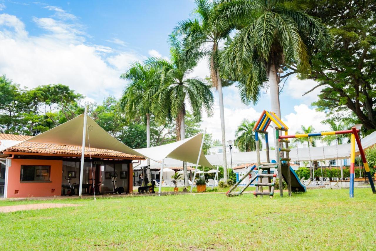 Hotel Penon Suites Girardot Extérieur photo