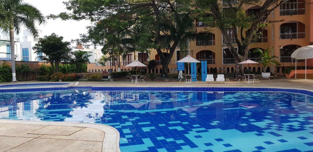 Hotel Penon Suites Girardot Extérieur photo